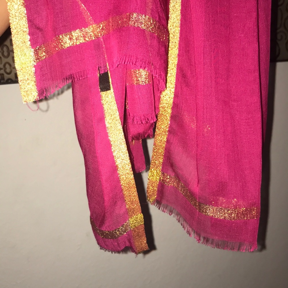 Scarf 🧣 - Picture 8 of 8